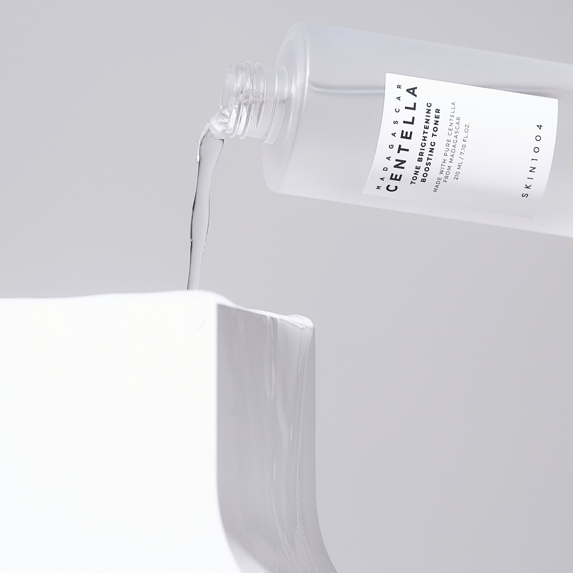 Skin1004 Madagascar Centella Tone Brightening Boosting Toner 210ml