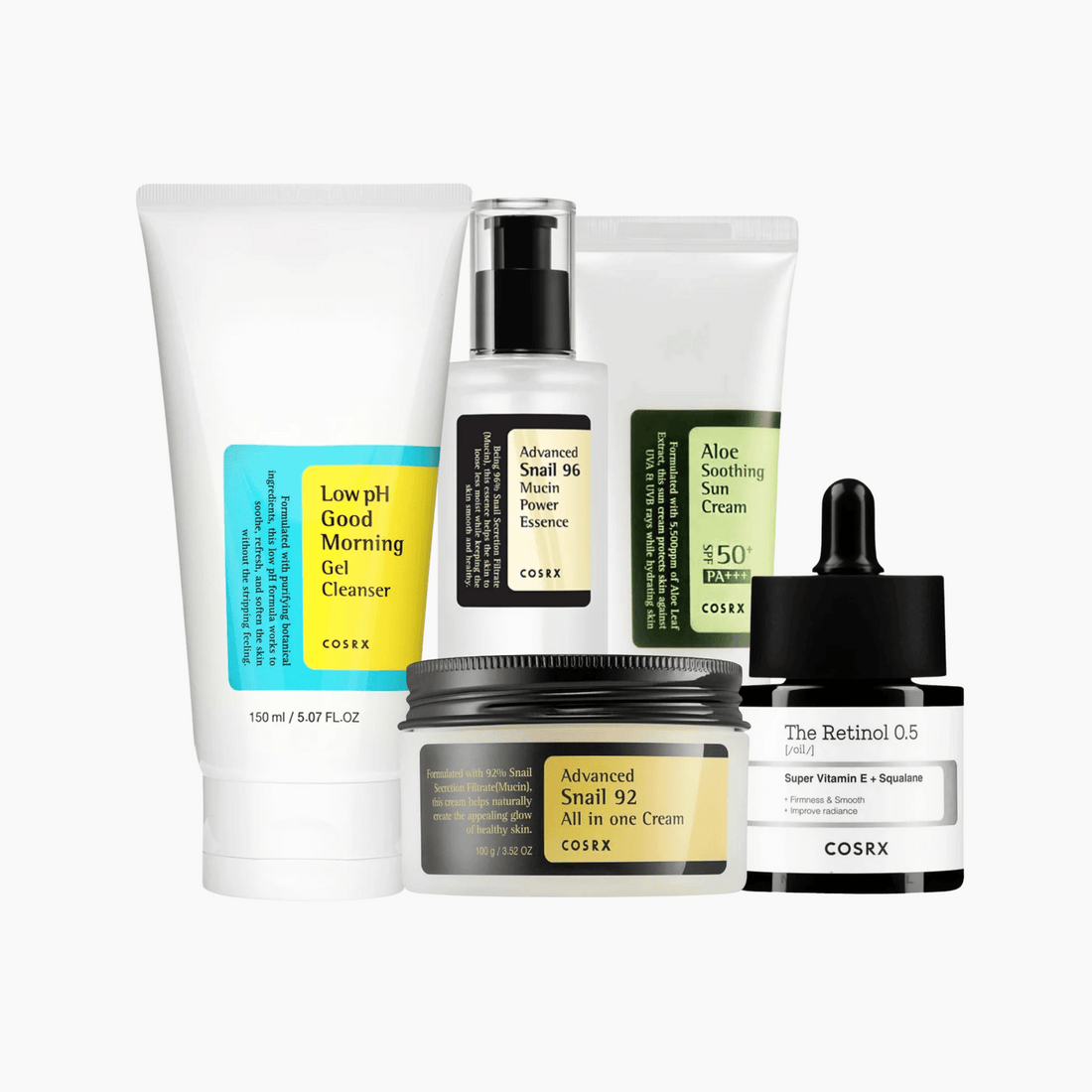 Das COSRX Skin Renewal Set besteht aus einer Reinigungsmilch, einer Essenz, einer Creme, einem Sonnenschutz und einem Retinol-Serum, die zusammen auf einem weißen Hintergrund angeordnet sind.