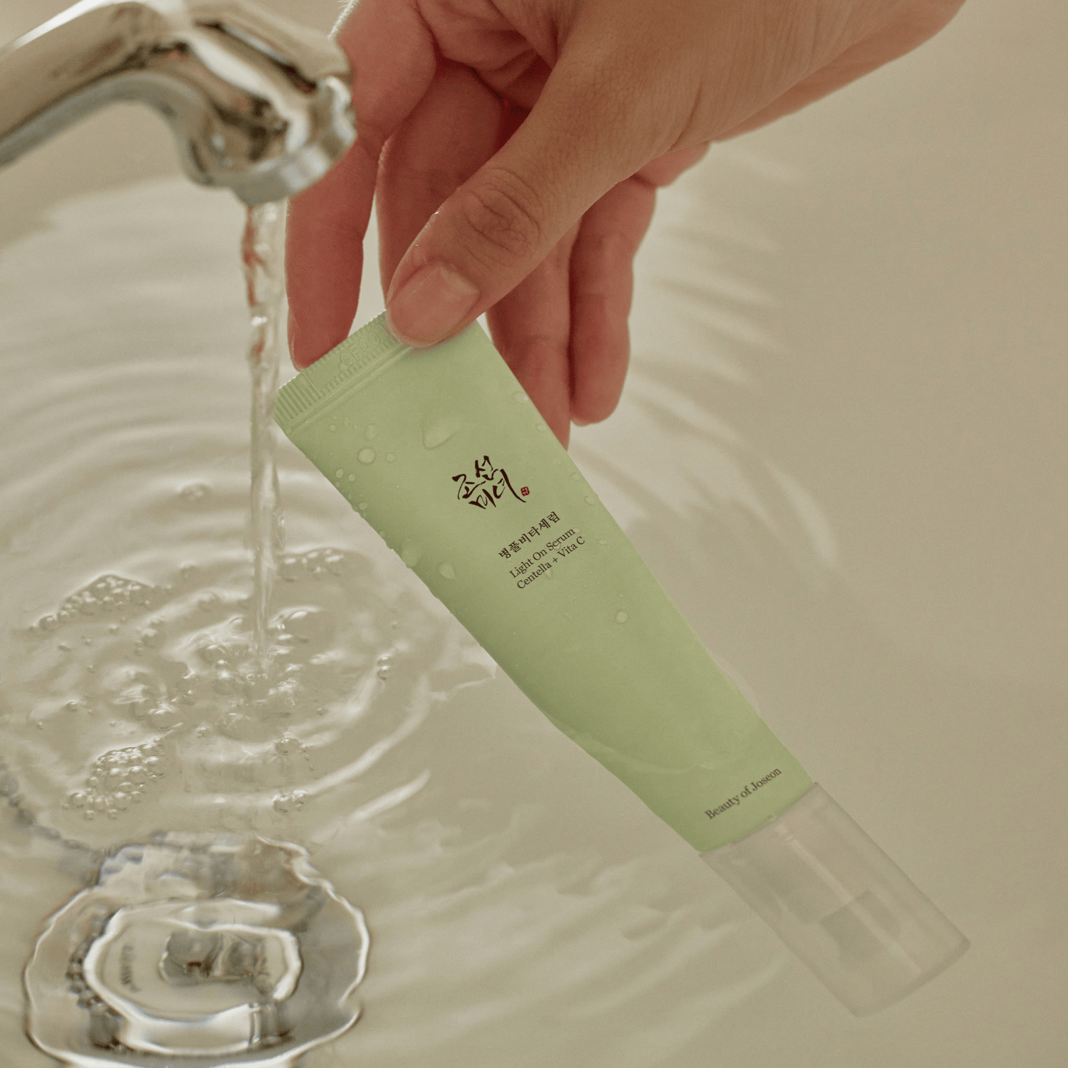Beauty of Joseon Light On Serum : Centella + Vita C 30ml