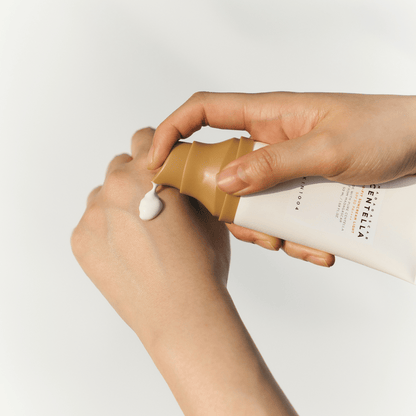 Skin1004 Madagascar Centella Air-Fit Suncream Light SPF30 PA++++ 50ml - cosmadic